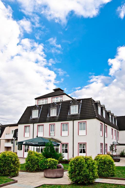 Hotel Goldener Helm Lichtenstein  Exterior photo